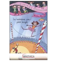 BAMBINA CON PIEDI LUNGHI